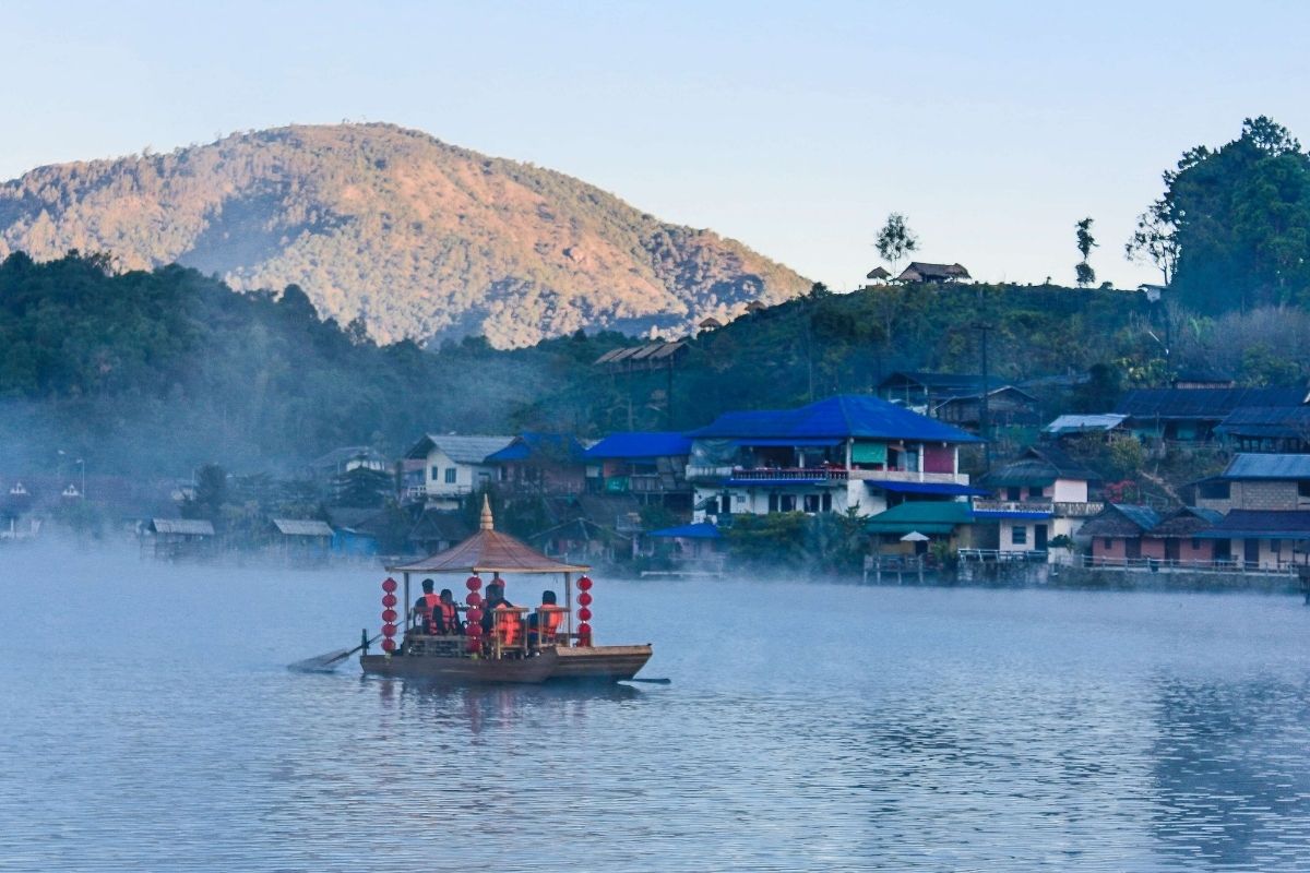 Ban Rak Thai Village beside the lake in Mae Hong Son, Thailand