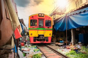 Damnoen Saduak Floating Market and Maeklong Train Market - Private trip from Bangkok